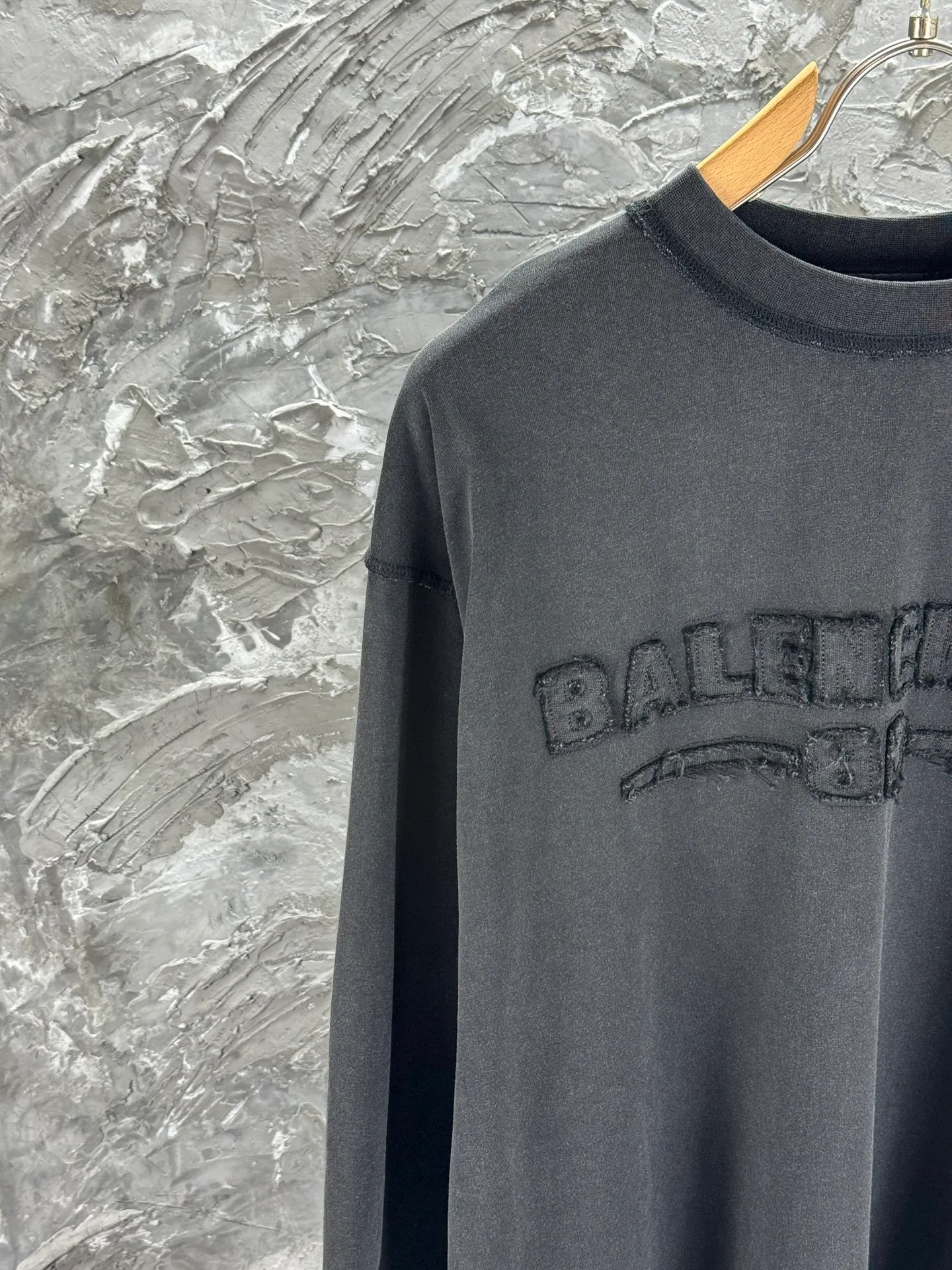 BALENCI*GA 25 . . . . . . 280g . . OS Same Style -Color： -SIZE：Xs S M L 8636
